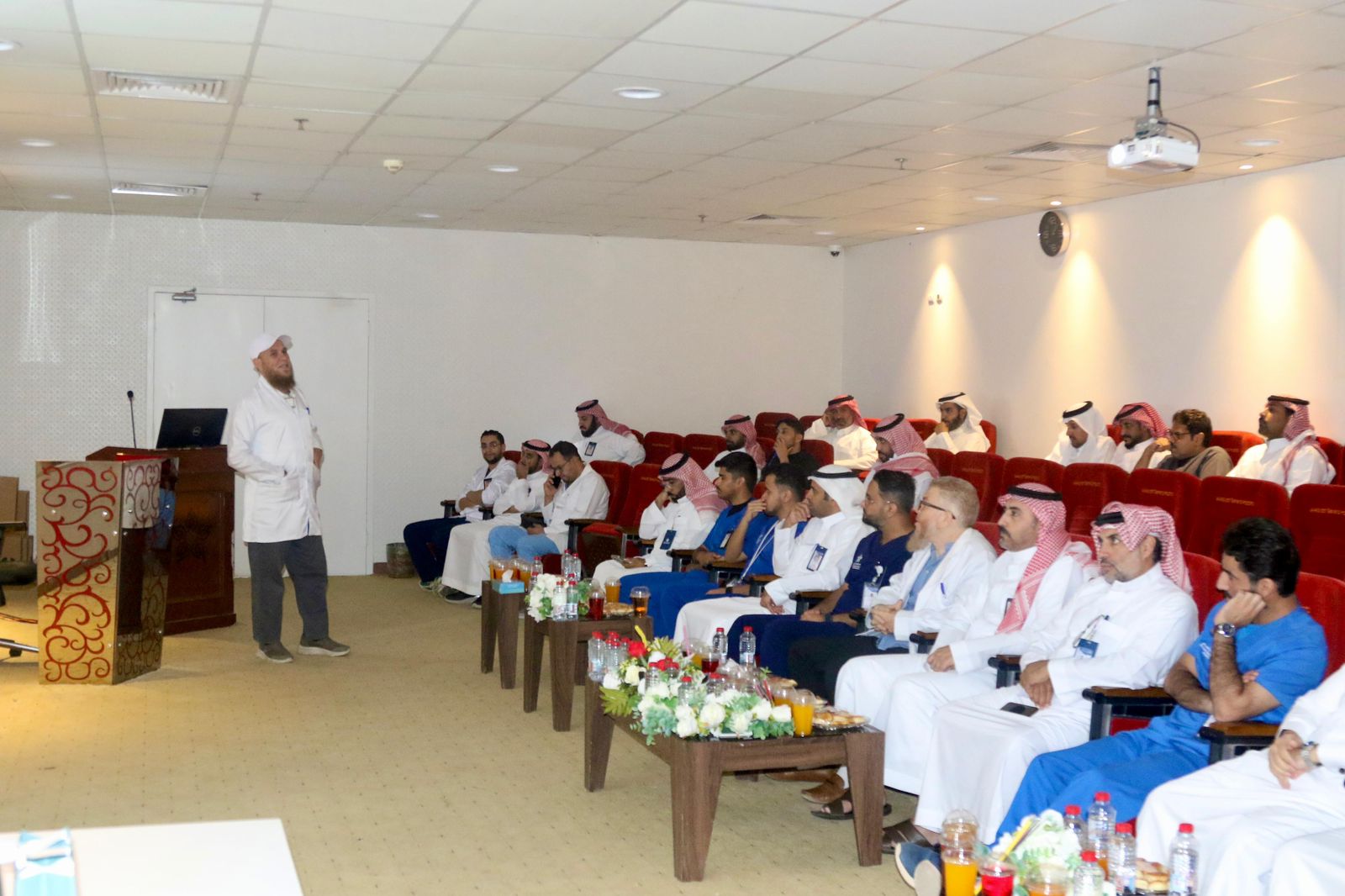 مستشفى الاسياح العام يفعل اليوم العالمي لسلامة المرضى2025م